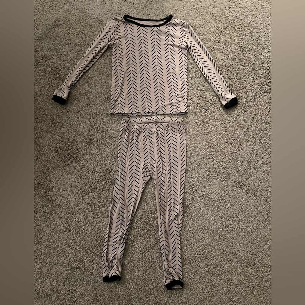 Kyte Baby Pajamas with Black and Tan Chevron Pattern